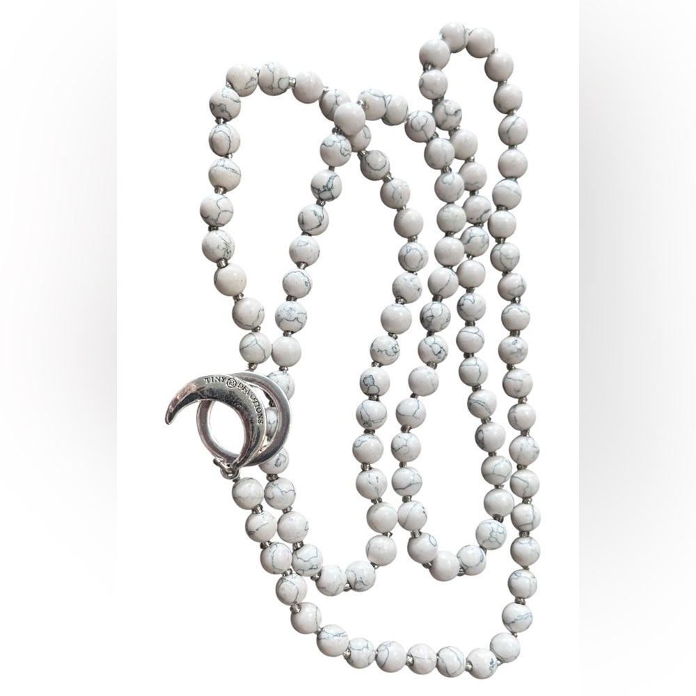 True devotions 31” howlite bead necklace natural pink Quartz teardrop pendant. - Picture 13 of 14